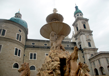 Photo Salzburg - Residenzbrunnen